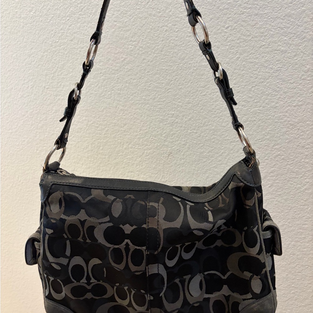 ✨ Vintage Y2K Coach Signature Print Black and Gray Shoulder Bag ✨